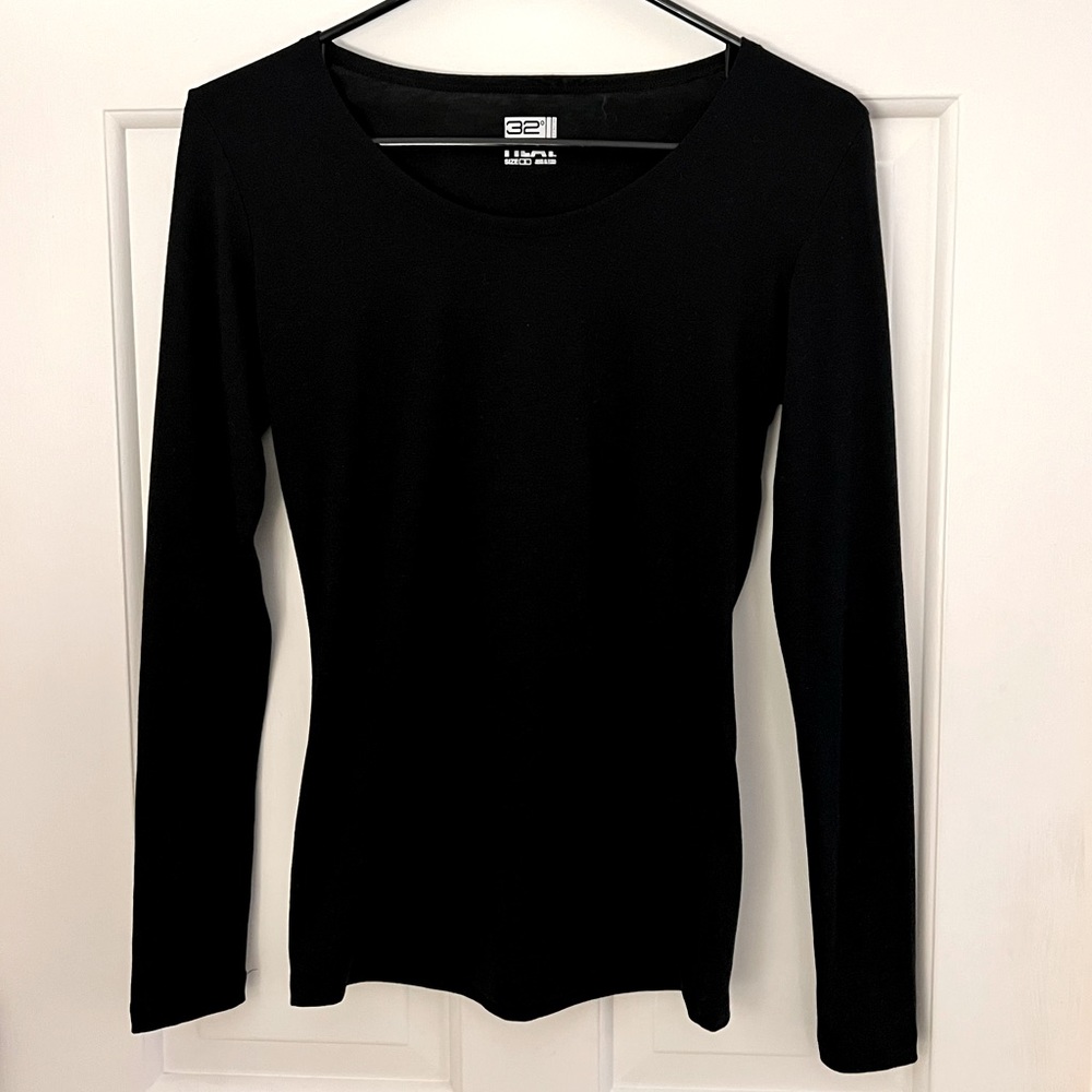 32 Degree Heat Black scoop neck long sleeve tee size small